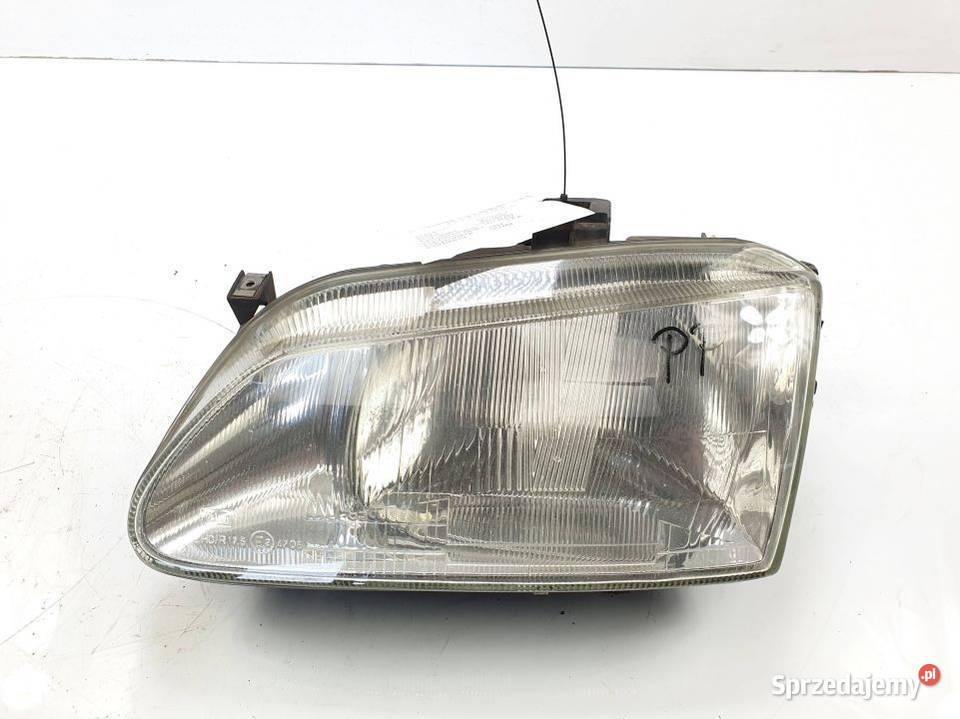 LAMPA PRAWA PRZÓD RENAULT MEGANE Lipno