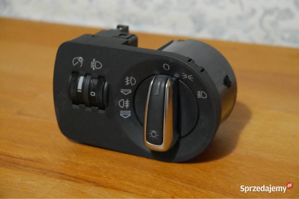 WłącznikPrzełącznik świateł Audi TT 8J sprzedam