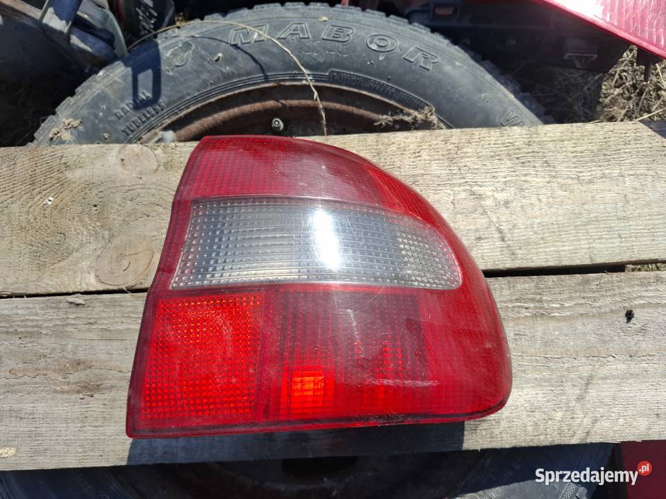 Lampa Prawa Tył Volvo V40 Wisznice