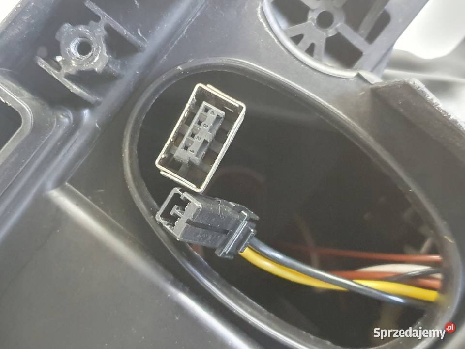 LAMPA Volvo V70 III S80 II prawa prawy przód osobowe Oświetlenie Chełm