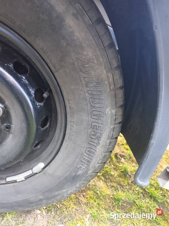 Opona Bridgestone Wzmacniana 22570R15C Montaż Mochowo