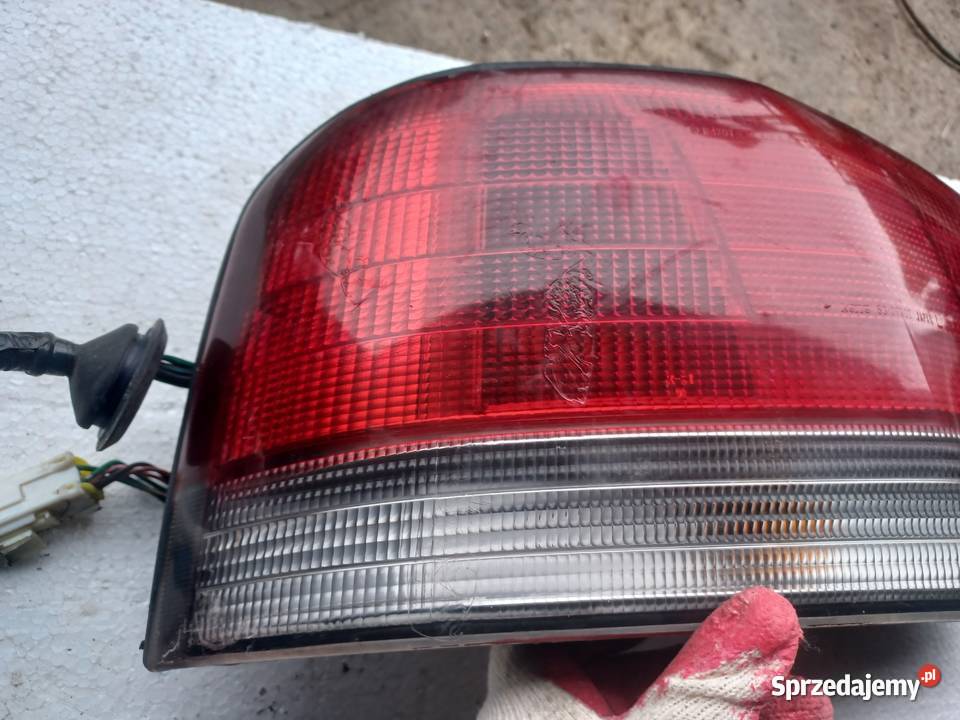 Lampa Tylnia Lewa Mitsubishi Galant VIII Sedan osobowe Wisznice