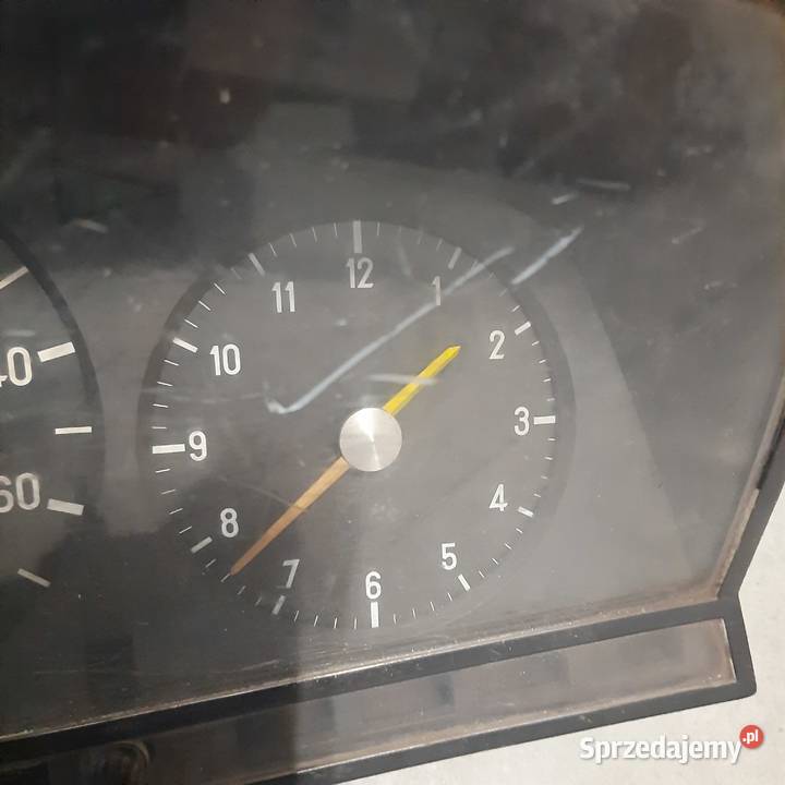 Licznik Mercedes W123 Luborzyca