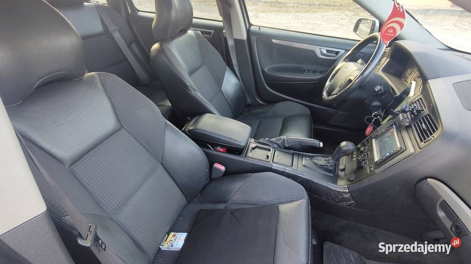 VOLVO V70 24 D5 diesel bez rdzy Xenon srebrny sprzedam