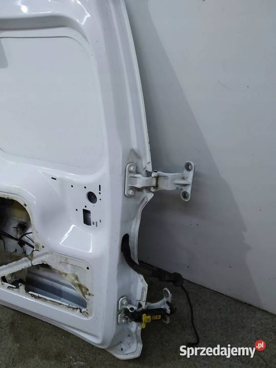 DRZWI LEWE TYŁ EN LEKKO USZKODZONE Ford Transit Drzwi sprzedam