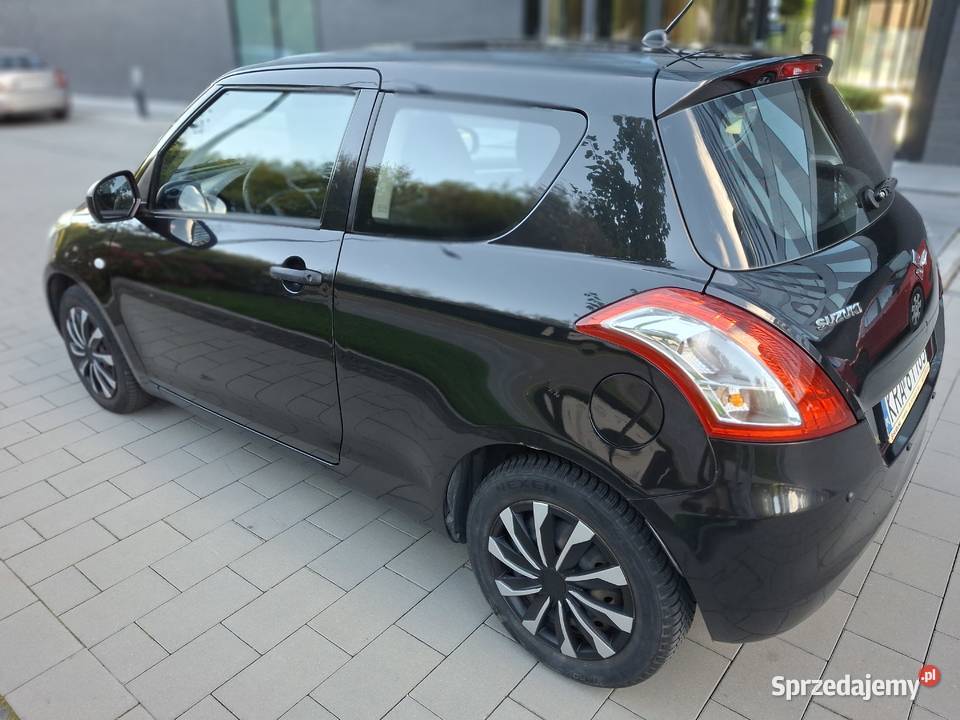 Suzuki Swift 12Club salon Polska pierwszy Rok produkcji 2011