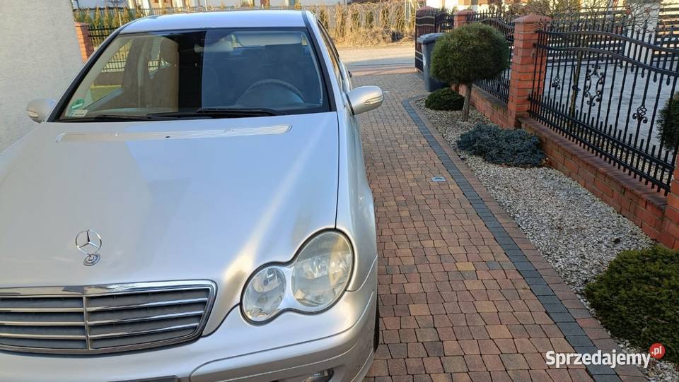 Mercedes Benz C200 diesel zarejestrowany srebrny wielkopolskie Stare Miasto sprzedam
