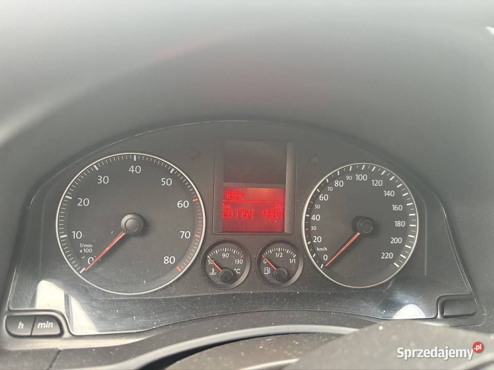 Golf 5 14 b 2004r elektryczne szyby Zwoleń sprzedam