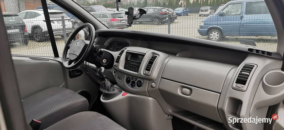 Renault Trafic 20dci salon polska