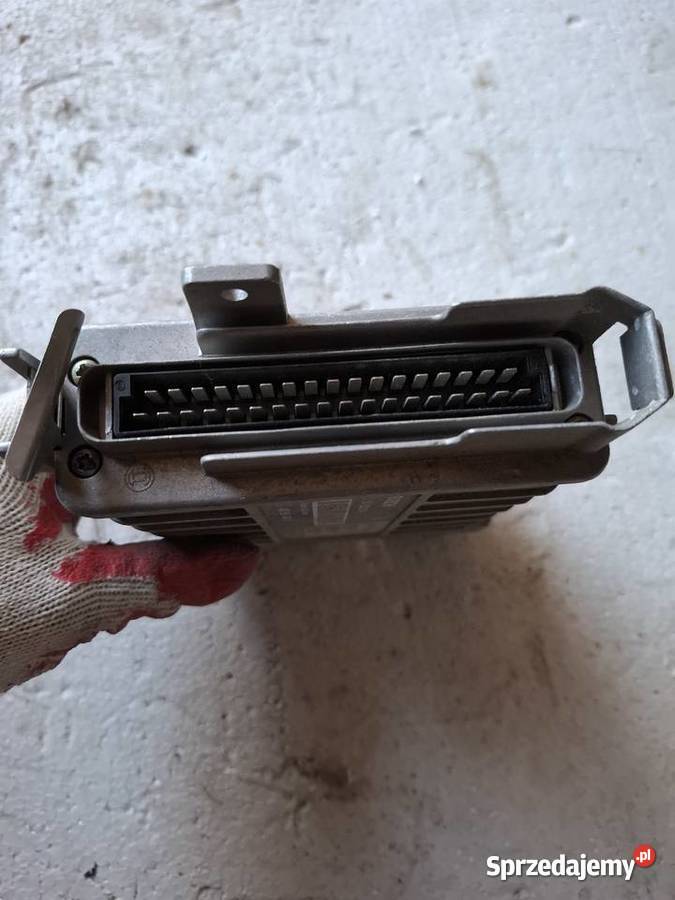 Komputer Sterownik Silnika Audi 80 B4 20B Wisznice