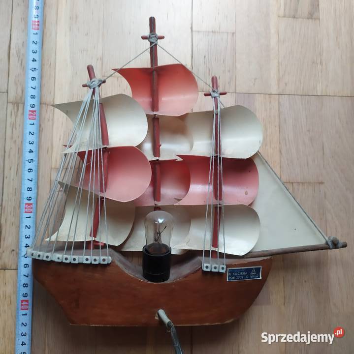 39 LAMPKA STATEK SPRAWNA PRL Łódź