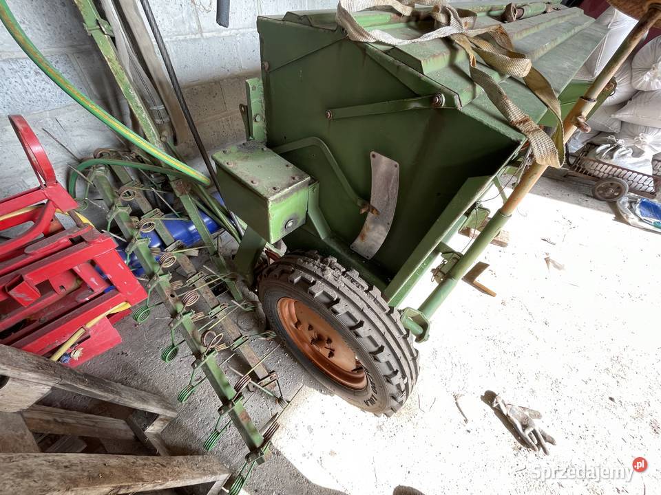 Zestaw uprawowo siewny amazone d7 aktywny 3m nieuszkodzony