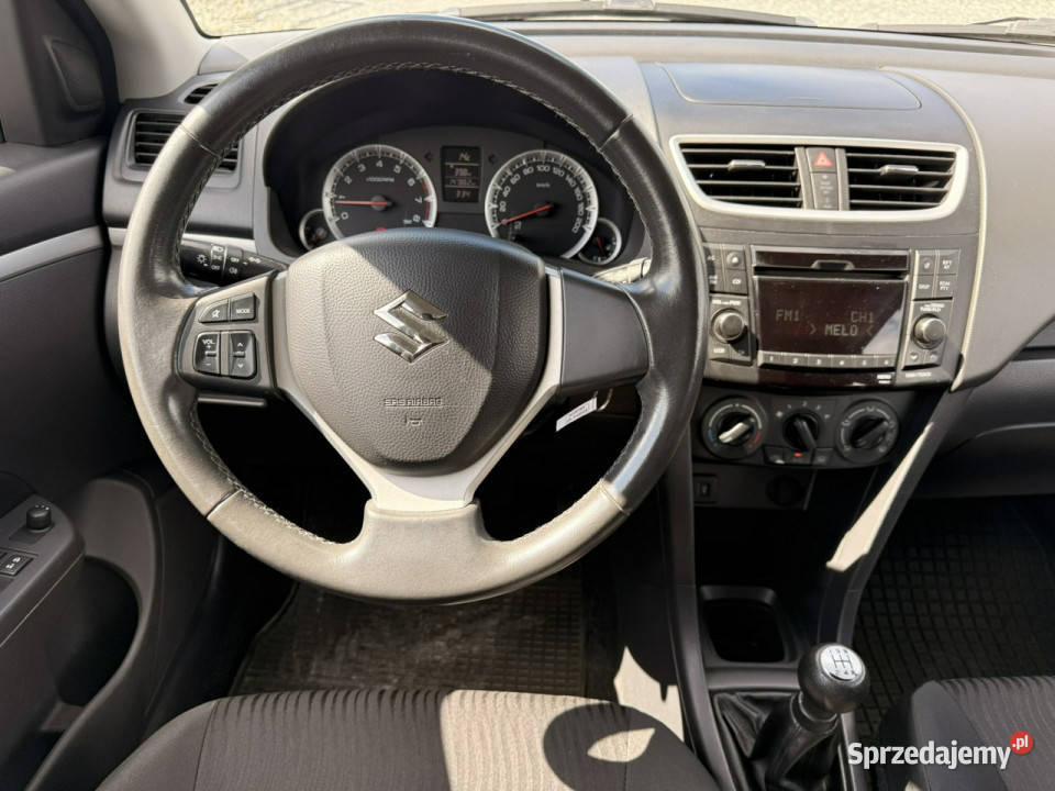 Suzuki Swift 12 16V VVT 94 20102011r benzyna