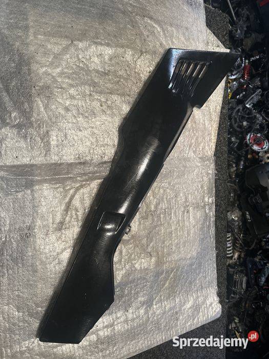 86 87 YAMAHA FZ700 FZ750 Bok Osłona Lewa Owiewka Poznań