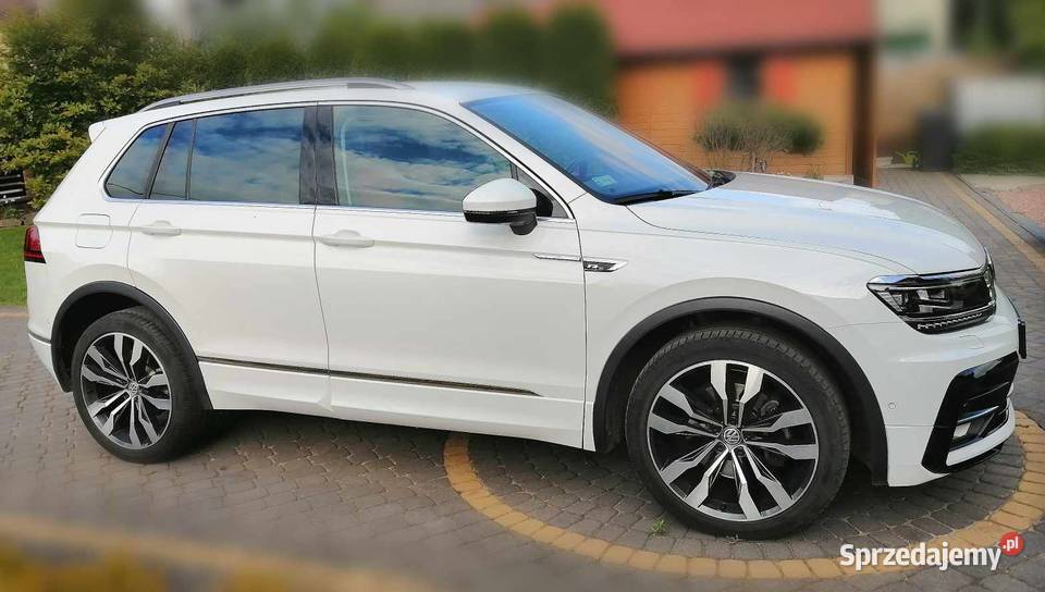 Volkswagen Tiguan 20 TSI 4x4 DSG światła do jazdy dziennej Kuczów