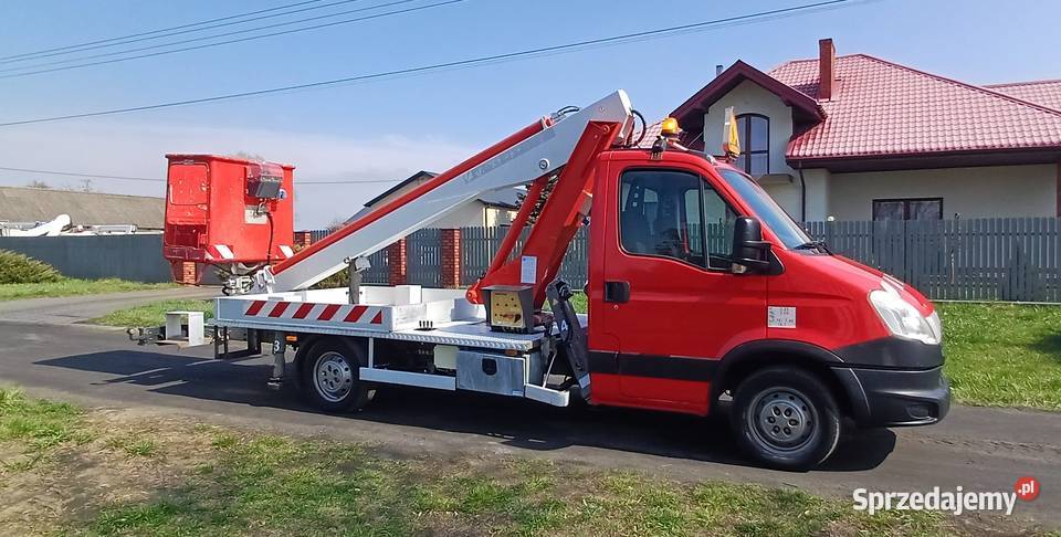 Iveco daily zwyżka podnośnik koszowy multitel Rok produkcji 2013 mazowieckie Żabia Wola sprzedam