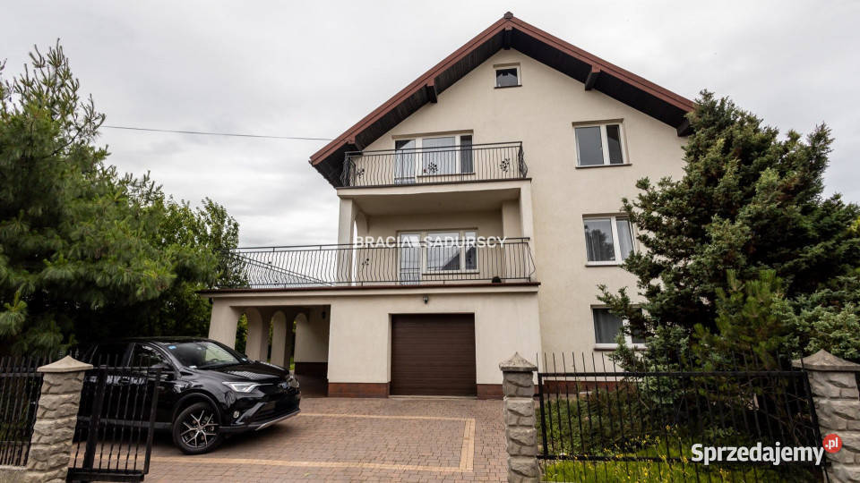 Dom wolnostojący sprzedam Kraków 2696m2 do zamieszkania
