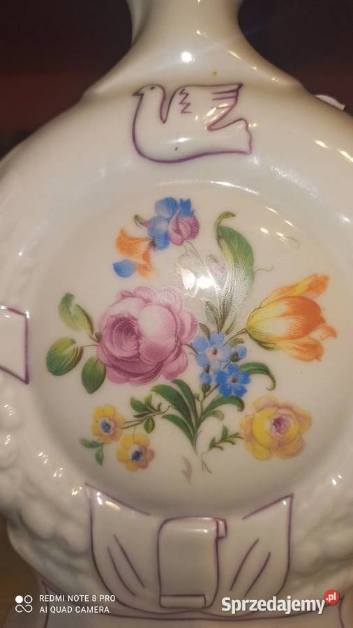 Porcelanowa karafka Sygnatura częściowo zatarta sprzedam