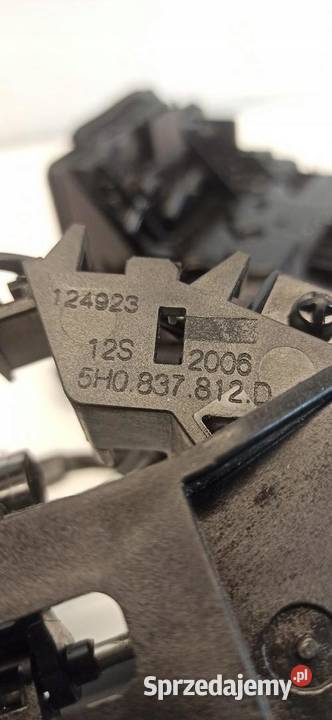 VW GOLF VIII 8 HB KLAMKA ZAMEK DRZWI PRAWY TYŁ sprzedam