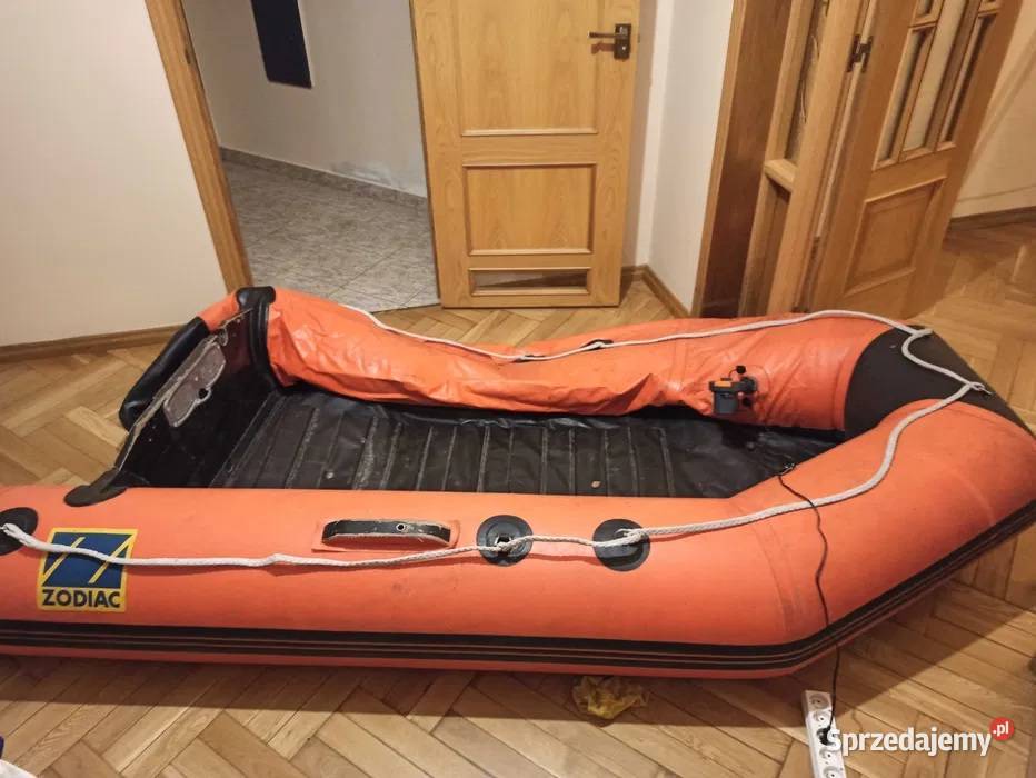 Ponton Zodiac lata 80 Olsztyn