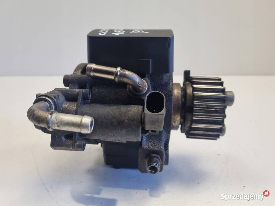 POMPA WTRYSKOWA VW Golf VI A3 8P Octavia II 16 Pompy wtryskowe Chełm sprzedam