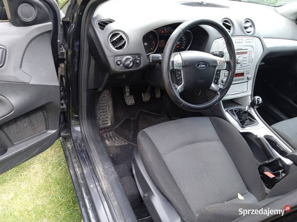 Ford mondeo MK4 18 TDCi 6 skrzynia manualna Pilzno sprzedam