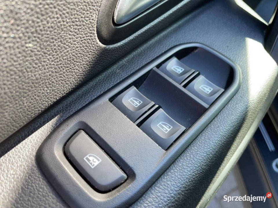 Dacia Duster 2020r Salon Tempomat Tylne Czujniki manualna Warszawa