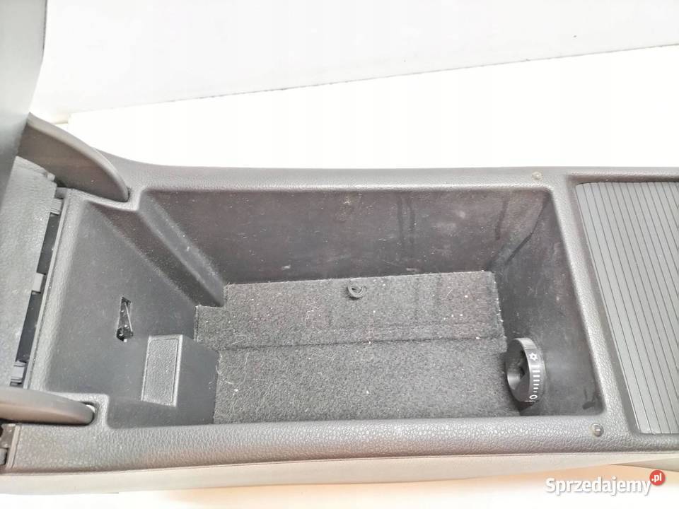 TUNEL ŚRODKOWY PODŁOKIETNIK SKÓRA Skoda Superb