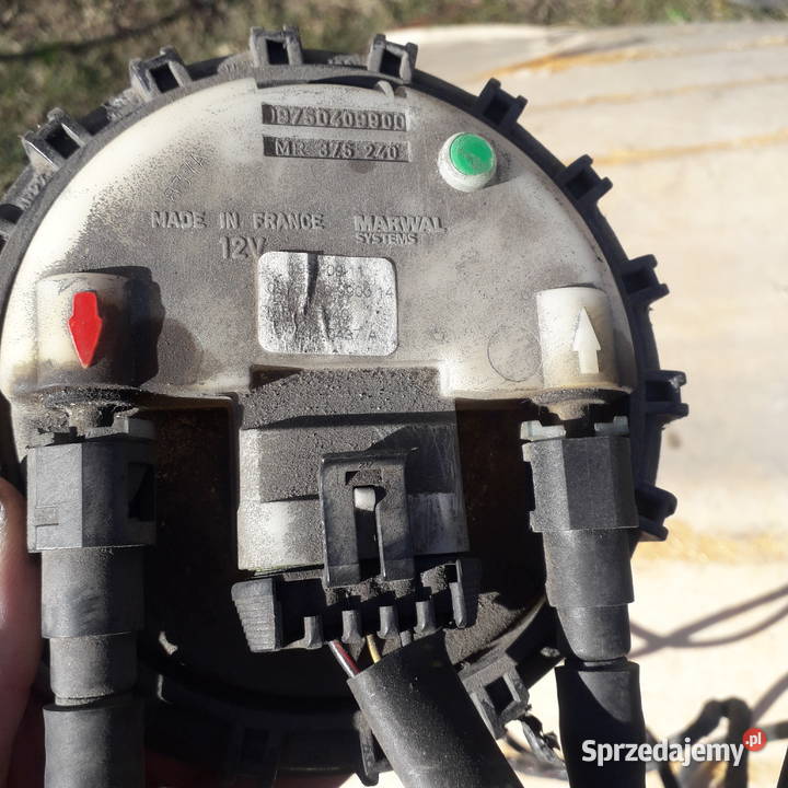 Kompletna pompa paliwa Mitsubishi Carisma 18 16V osobowe małopolskie sprzedam