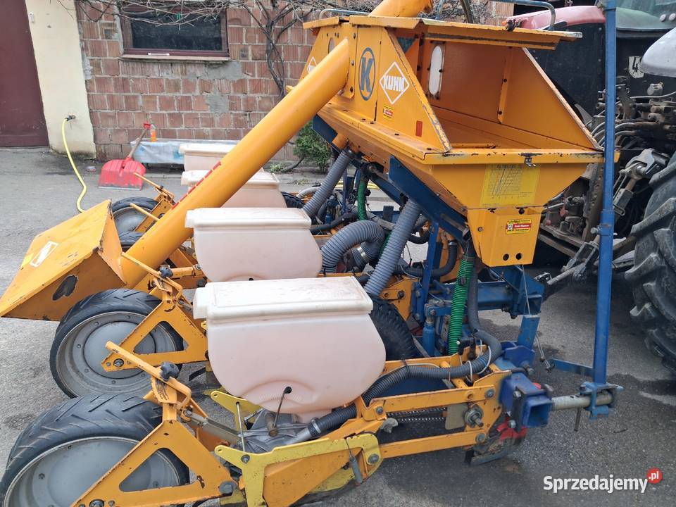 Siewnik do kukurydzy nieuszkodzony Siewniki i sadzarki Nowosielce