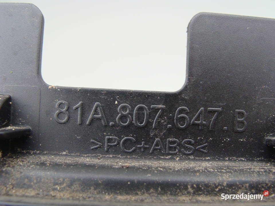 AUDI Q2 Wlot Krata Środkowa Zderzaka 81A807647B osobowe Goleniów sprzedam