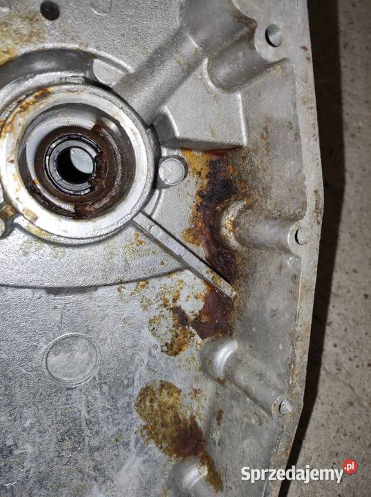 Dekiel zapłonu z pokrywą rozrządu silnika Dniepr Leszno