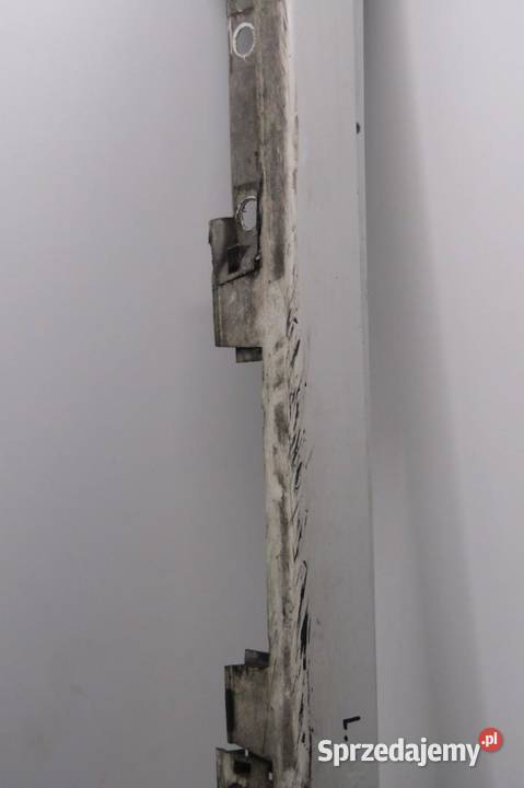 LISTWA NAKŁADKA PROGOWA LEWA LEWE 070 TOYOTA sprzedam