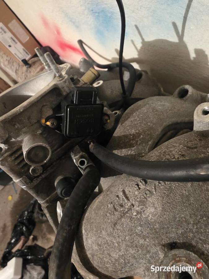 Kolektor ssący c20xe motronic 28 c20let większe Rok produkcji 1993 Motoryzacja sprzedam