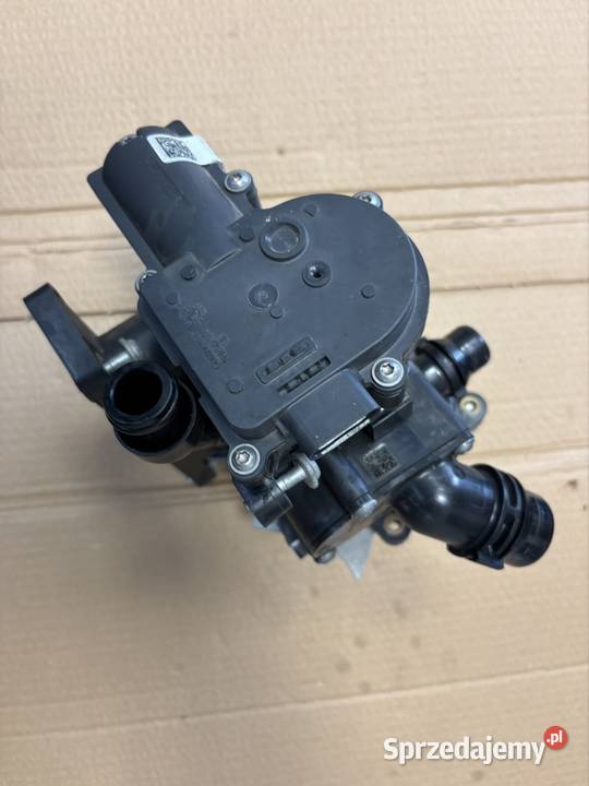 Oryginalna pompa wody termostat VW Audi VAG 06L Lublin