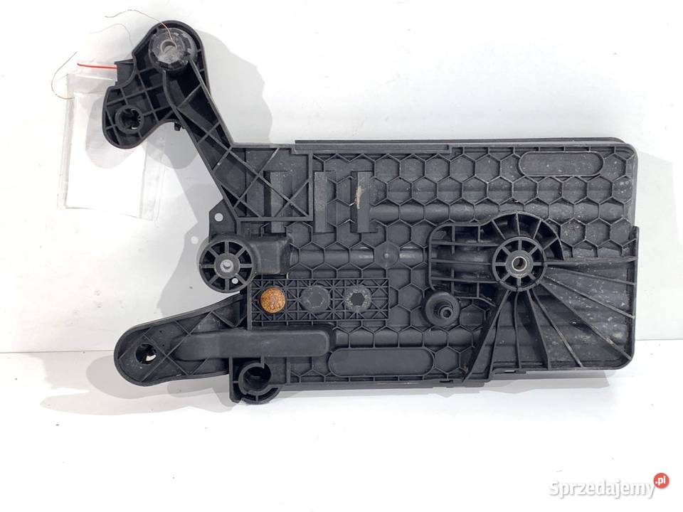 PODSTAWA AKUMULATORA VW GOLF VII 5Q0915321G 115 osobowe podkarpackie
