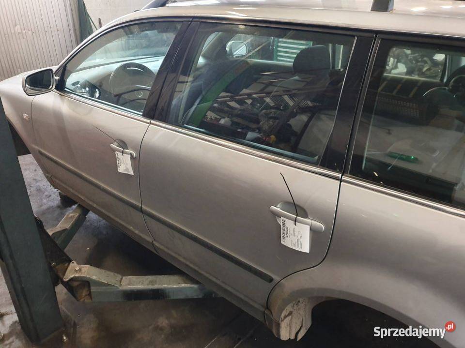 DRZWI LEWE TYŁ VOLKSWAGEN PASSAT B5 LIFT LA7W Lipno sprzedam
