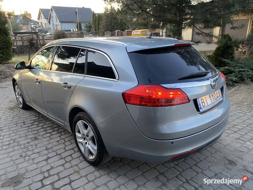 Opel Insignia Kombi 20cdti 130 2013r lakier metallic Białystok