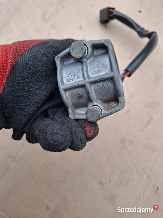 Stacyjka kostka stacyjki 4 piny Fiat 126p Maluch osobowe Strzelce Opolskie