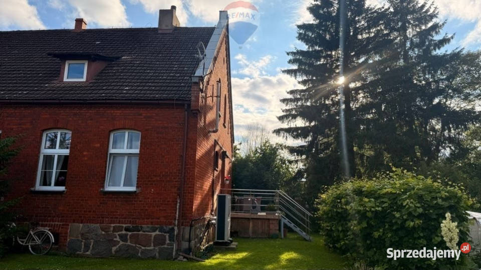 Dom z duszą 279 m działka 1903 m 9 pokoi mieszkalny Trzebiatów sprzedam