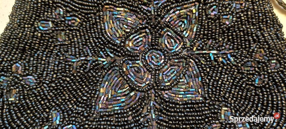 Torebka damska z koralików i aksamitu Czarna Brwinów