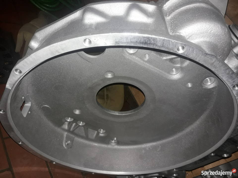 obudowa koła zamachowego actros V6 1840 1844