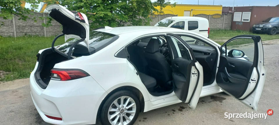 Toyota Corolla ECVT 18 Hybryda Pełna historia Corolla