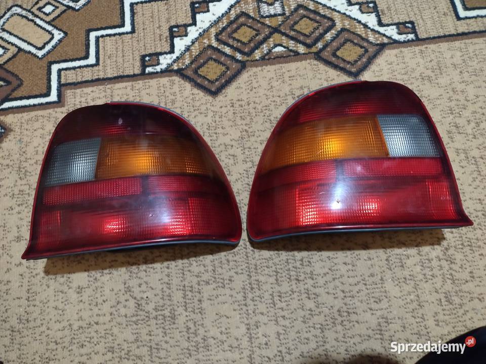 Rover 600 lampa tylna lewa i prawa Zahajki-Kolonia sprzedam