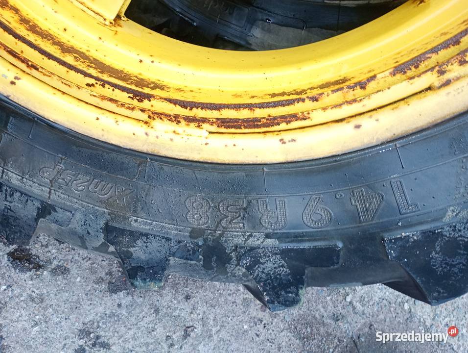 Komplet kół John Deere tył 149r 38 przód 112r 28 Turkowice