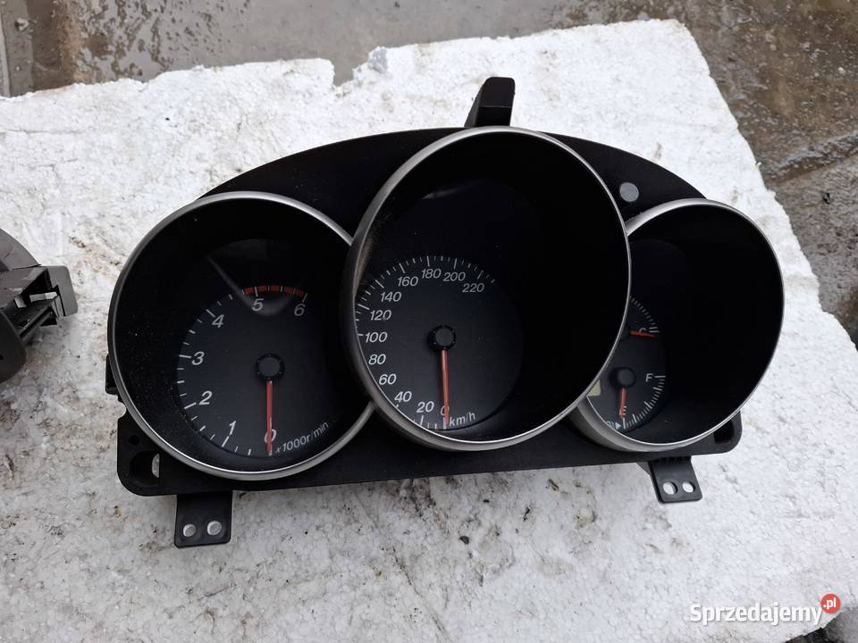 Licznik Zegary Mazda III 3 osobowe