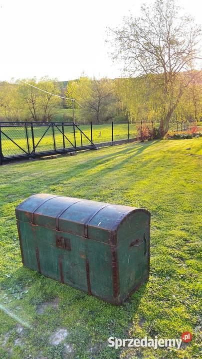Antyczna skrzynia świetny stan Do renowacji z Meble Rzeszów