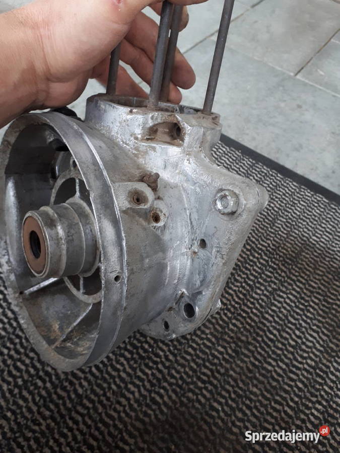 Połówki silnik wsk wfm 125 głębia zapłon