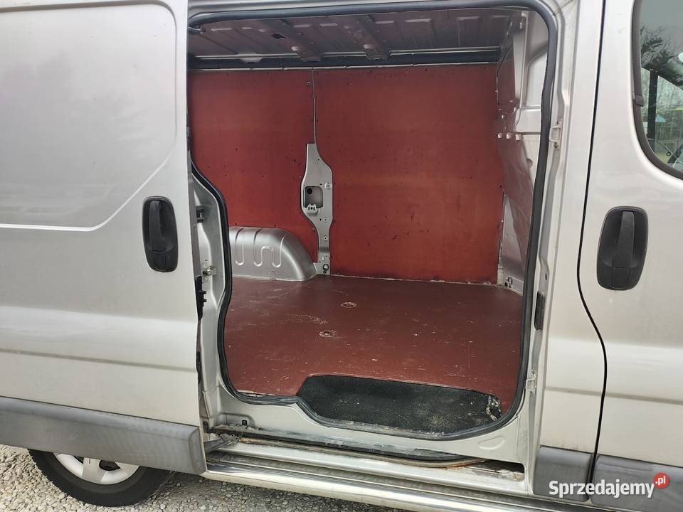 Renault Trafic 2010 r Smyków