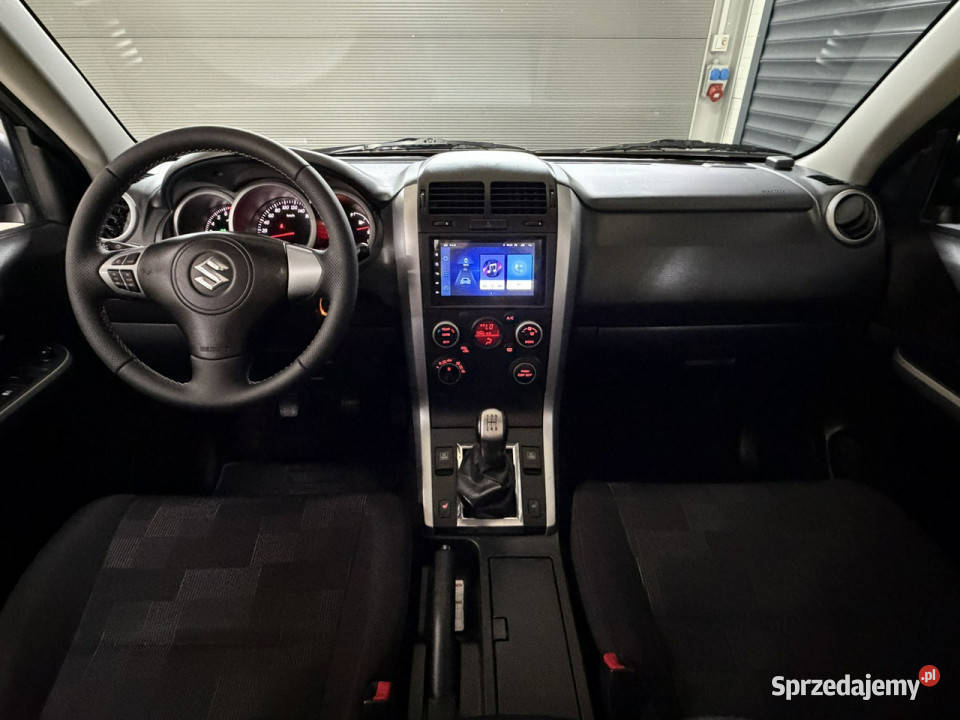 Suzuki Grand Vitara 24 Podniesiona Osłona Chechło